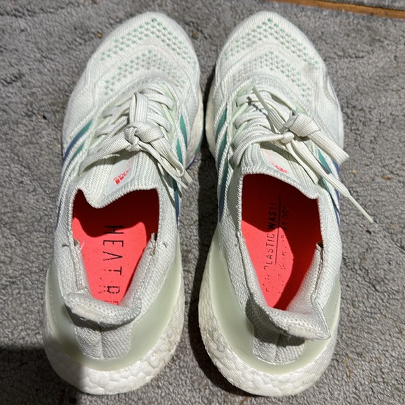 Adidas Ultraboost Heat Ready Running Shoe - Picture 4 of 6